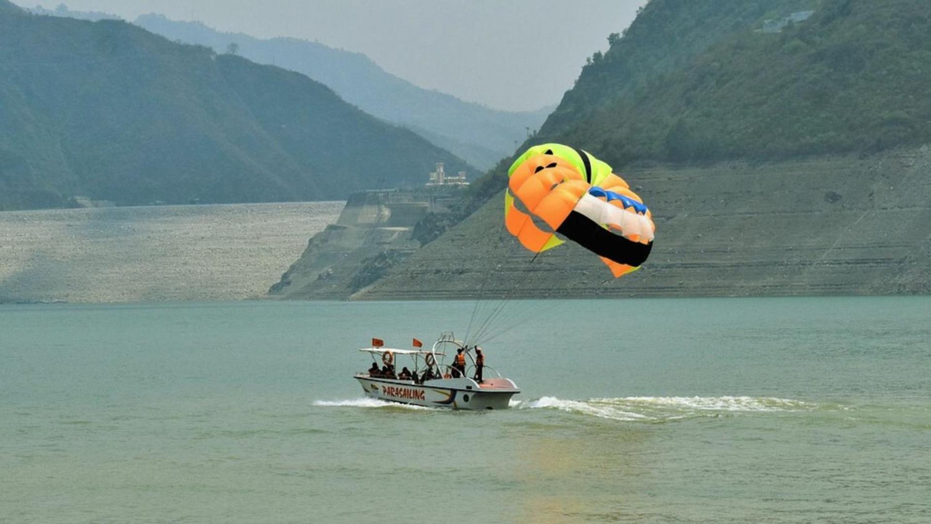 Haut Monde King'S Paradise Resort 卡纳塔尔 外观 照片